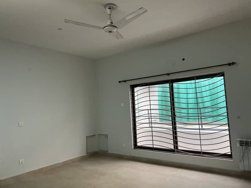 For Rent 1 Kanal House In Bahria Town Phase 3 15