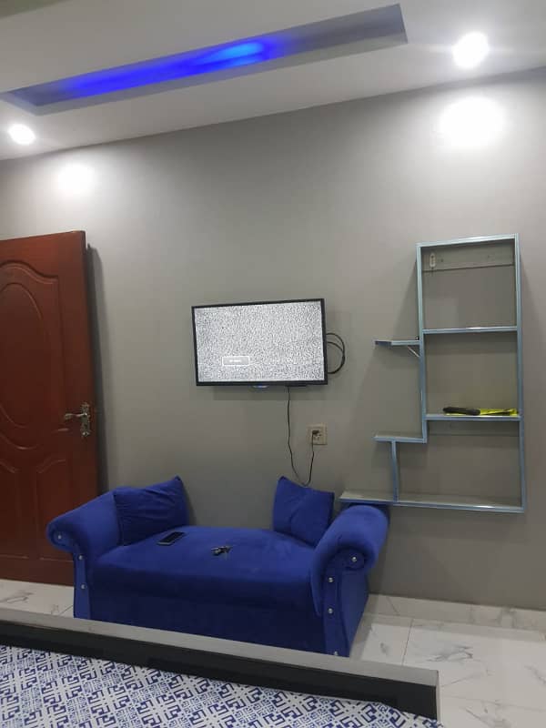 Fully Furnished Luxury Flat For Betchulars In Johar Town 1