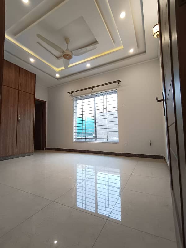 For Rent 10 Marla House In Bahria Town Phase 4 1