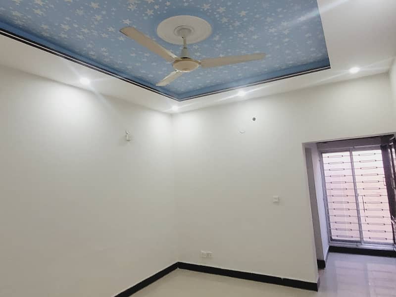 For Rent 10 Marla House In Bahria Town Phase 4 0