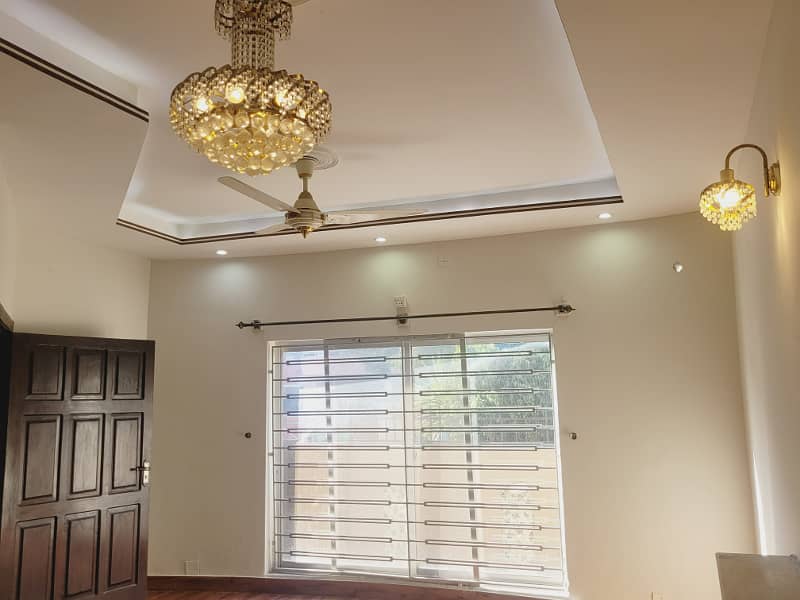 For Rent 10 Marla House In Bahria Town Phase 4 20