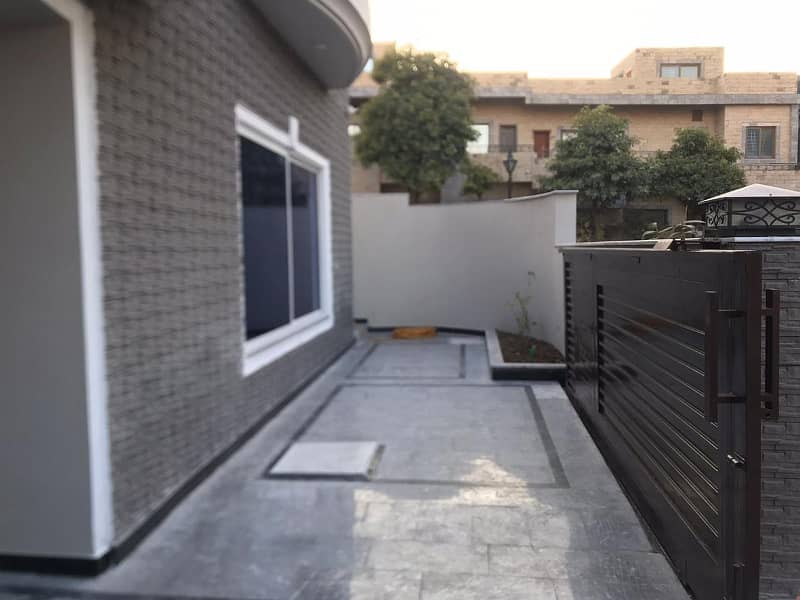 10 Marla House For Rent In Bahria Town 9