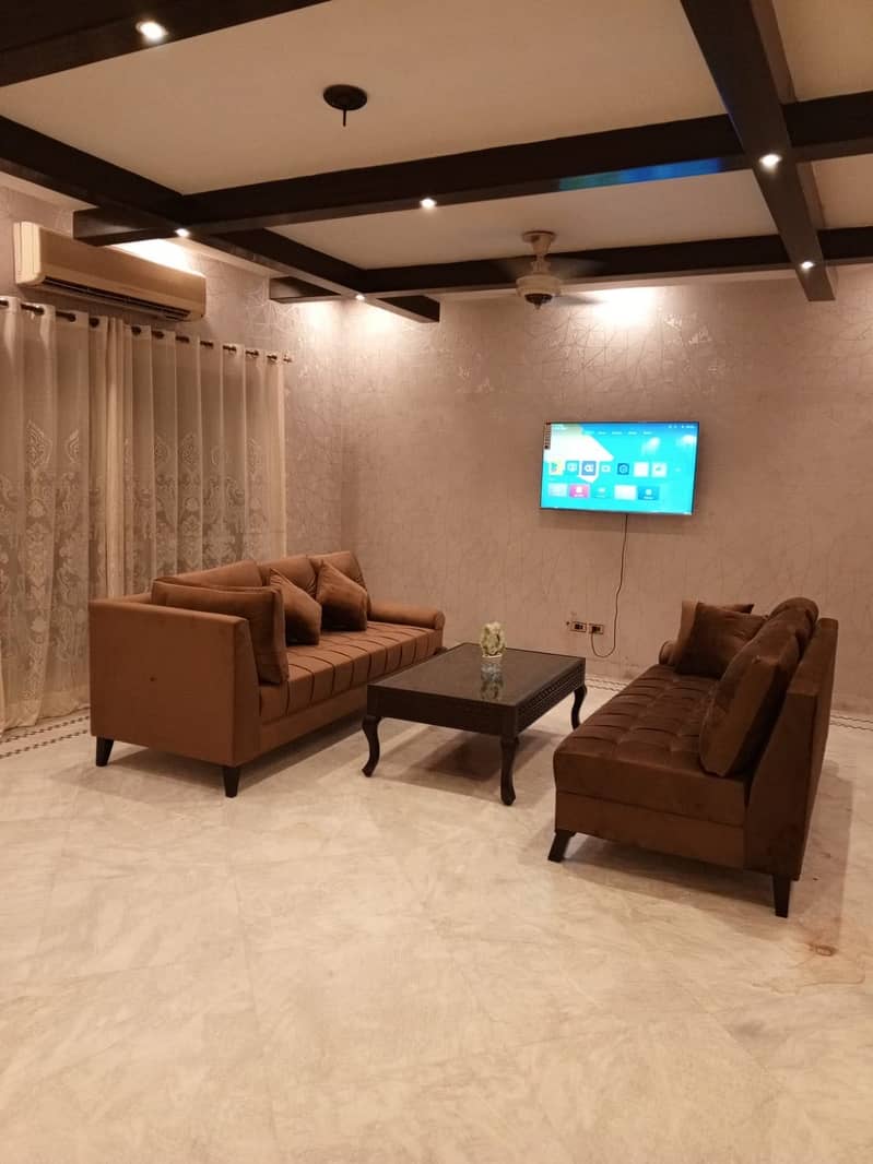 1 kanal house for rent fully furnished 17