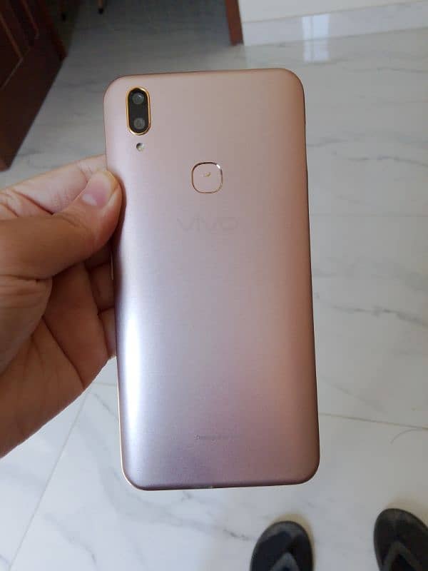 vivo y85 4/64 gb 1