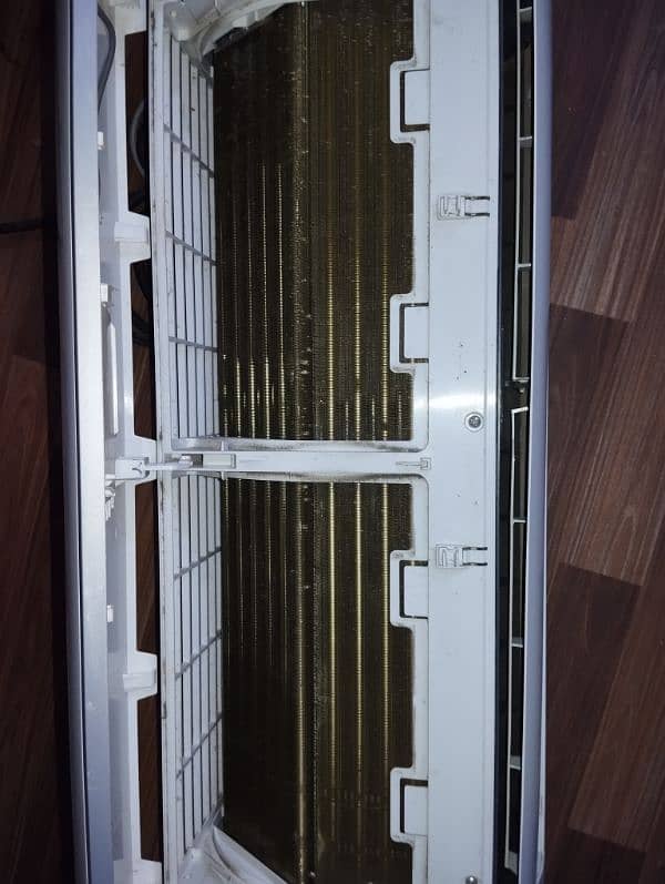 Hisense 1.5 Ton D. C Inverter Heat & Cool Split Air Conditioner 5