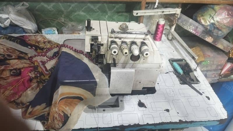 Overlock peco Machine 0