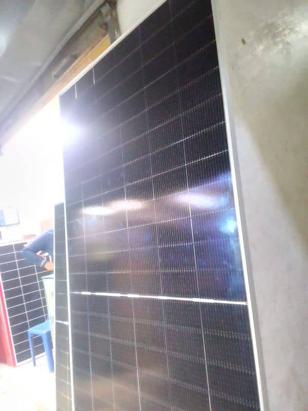 Solar Panels, Jinko Panel, 585kw, Best Price In Karachi. 1