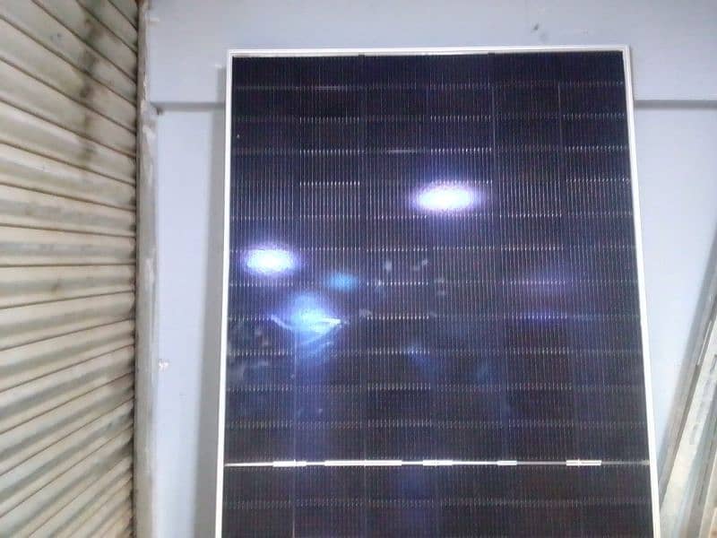 Solar Panels, Jinko Panel, 585kw, Best Price In Karachi. 3