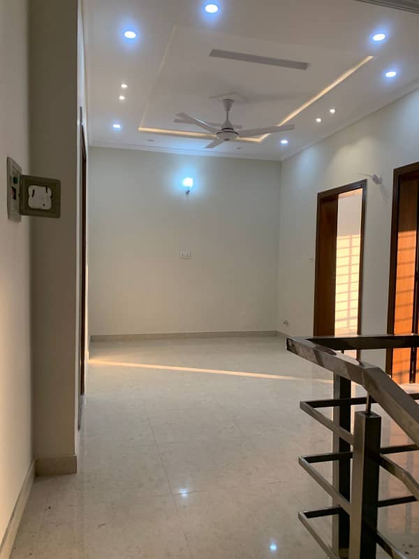 5 Marla Used Designer House For Sale At Investor Price In BAHRIA TOWN PHASE 8 RWP 10