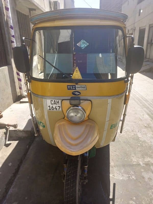 TEZ RAFTAR Rickshaw 0