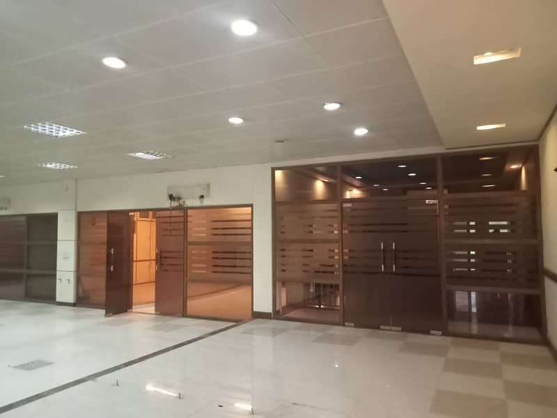 DHA CANTT,COMMERCIAL BUILDING FOR RENT MAIN BOULEVARD GULBERG MODEL TOWN GARDEN TOWN SHADMAN GOR UPPER MALL LAHORE 39