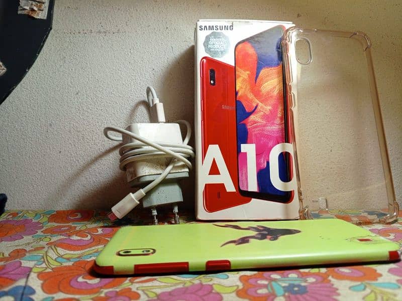 Samsung galaxy a10 2-32 4