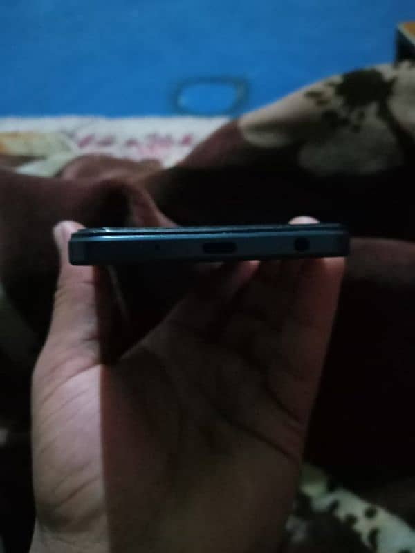 Vivo y03 condition 10by 10 3