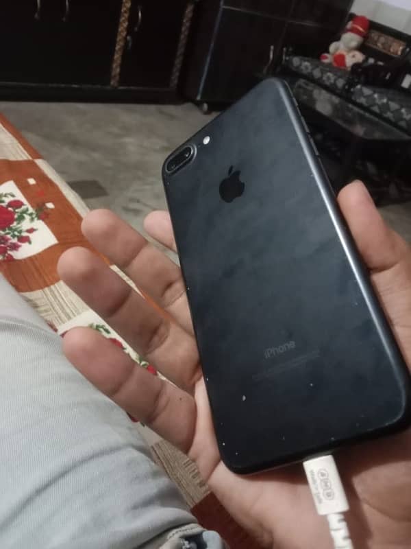 iphone 7plus pta 128gb exchange possible 1