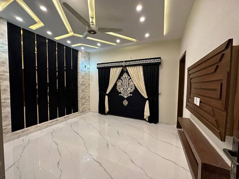 8 Marla Upper Portion For rent In The Perfect Location Of Bahria Town - Sector C 6