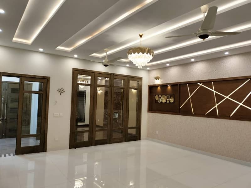 5 Marla House Situated In Bahria Town - Sector C For sale 2