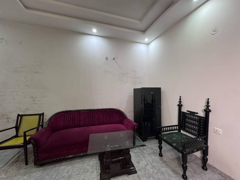 DOUBLE BED ROOMS FURNISHED FLAT AVAILABLE FOR RENT, IN ROYAL PALM CITY SOCIETY GUJRANWALA 3