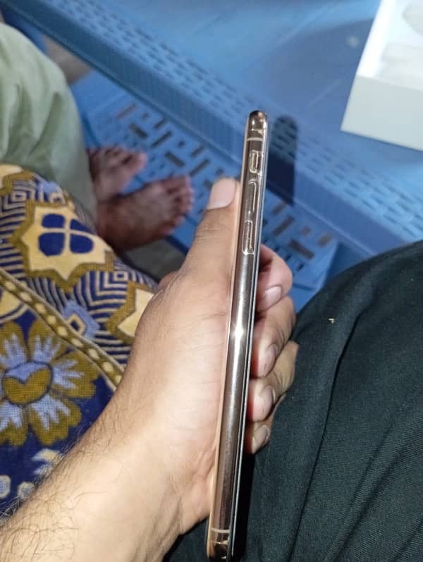 I PHONE XS MAX LUSH CONDITION 1