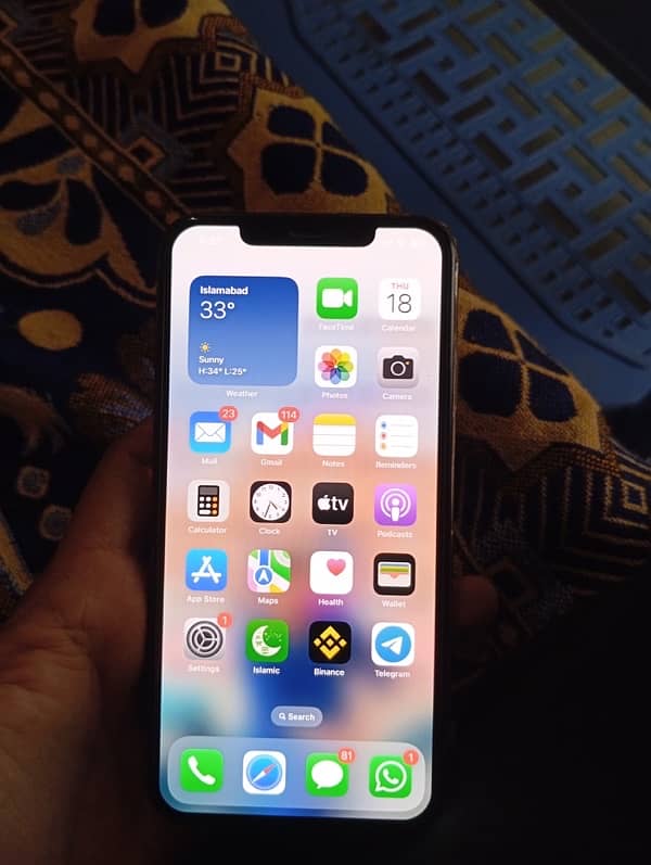 I PHONE XS MAX LUSH CONDITION 3