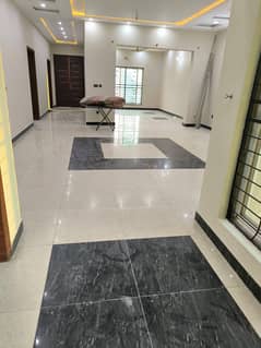 1Kanal Brand New upper portion available for rent