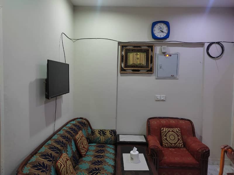 1 Bed Lounge Portion For Rent In Malir KN Gohar green city Near Malir Court 2