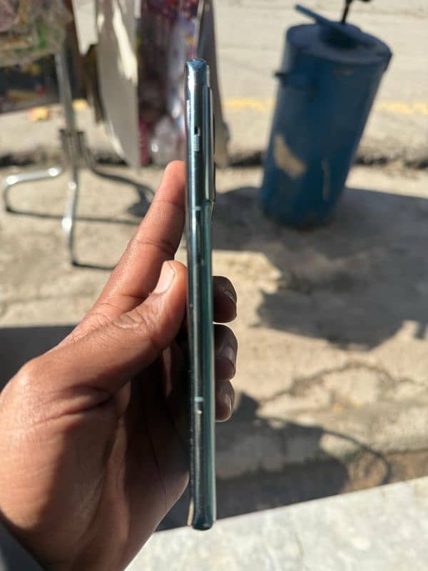 One Plus mobile for sell 4