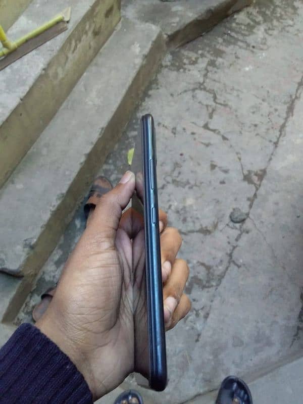 Infinix hot 10 urgent sell 0