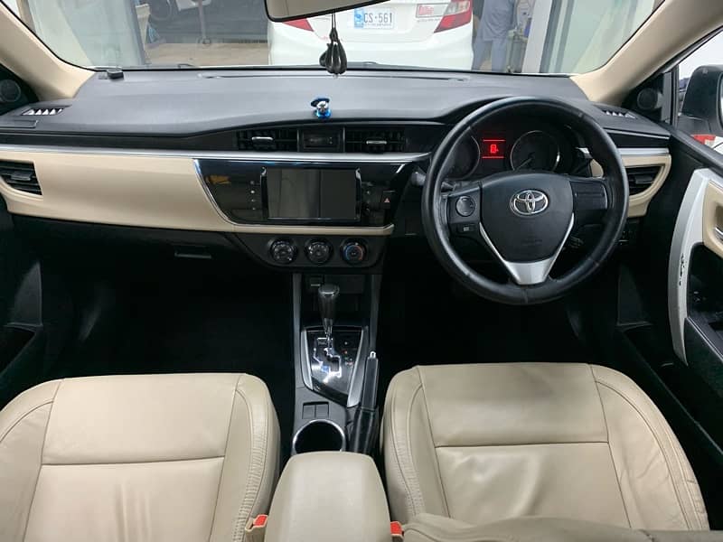 Toyota Altis Grande 2015 3