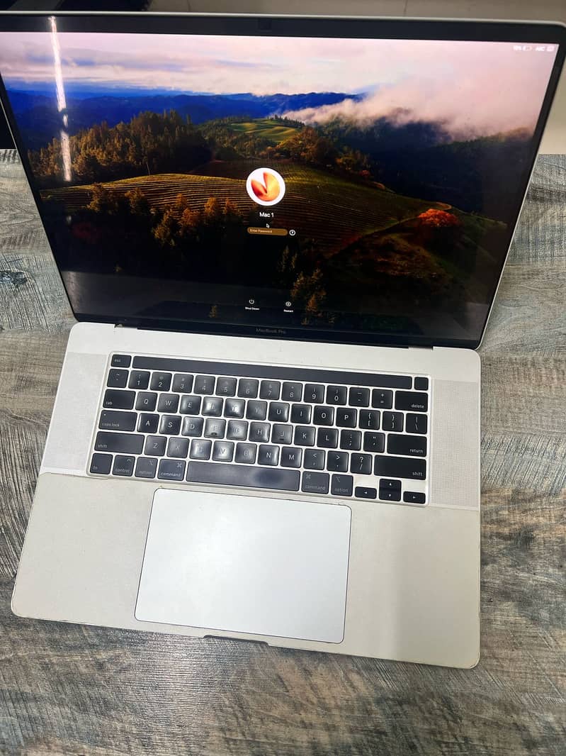 MacBook Pro 16-inch (2019) – Core i9 – 16GB RAM – 1TB HDD – White 0