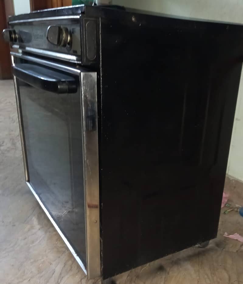 "Full-Size Gas Oven for Home – Excellent Condition |oven 4