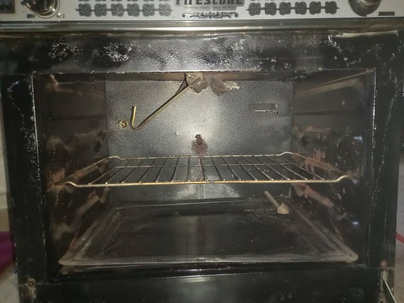 "Full-Size Gas Oven for Home – Excellent Condition |oven 5