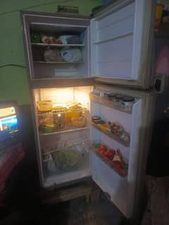 single fridge for sale hy