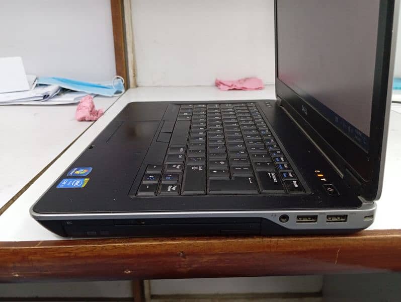 Dell Latitude E6440 Core i5 4th generation 4