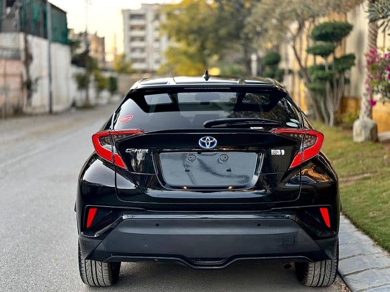 Toyota C-HR G Nero 5