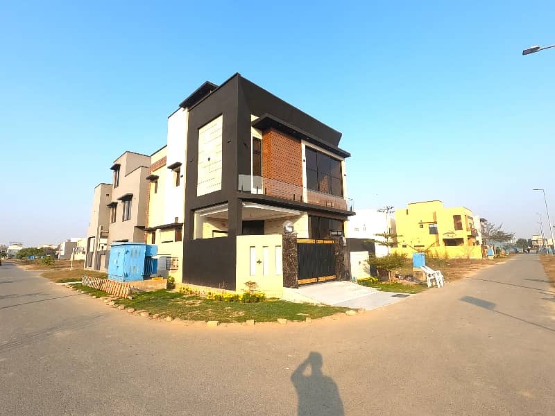 5 Marla Brand New Designer House For Sale 1