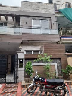 10 MARLA DOUBLE STORY HOUSE WITH GREEN METER AVAILABLE FOR RENT