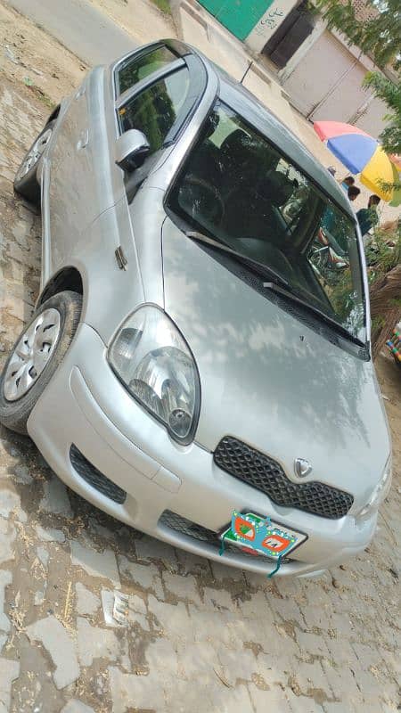 Toyota Vitz 2004 6