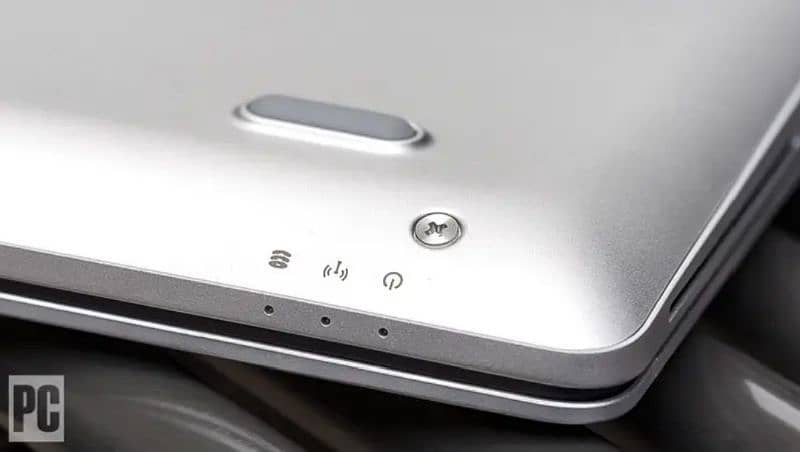 HP elitebook 840 G5 ( price 50 ) 3