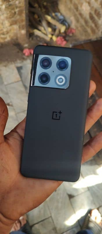 oneplus 10 pro kise b bhai ko chahea to rabta kre fzol log post sa dor 2