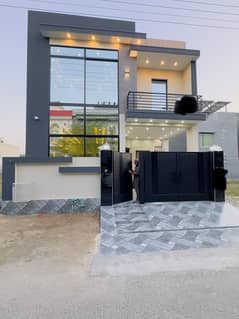 5 Marla Brand New Designer House For Sale