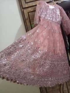 fancy maxi for urgent sale prices m Kami ho jay ge