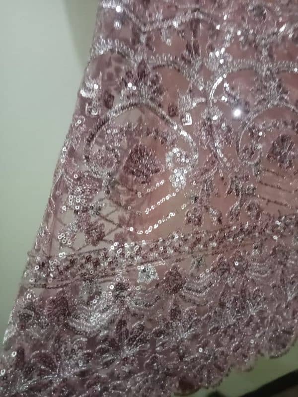 fancy maxi for urgent sale prices m Kami ho jay ge 1