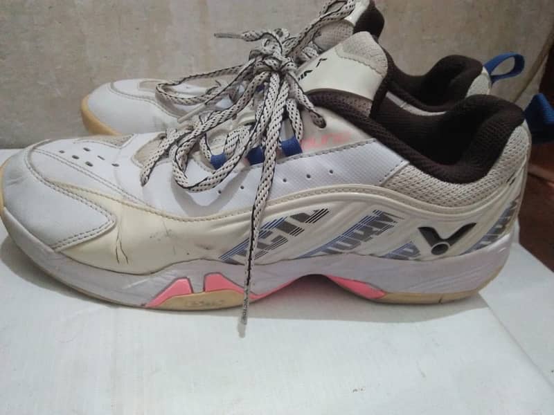 Badminton shoes & kit bags( yonex,Victor) 4