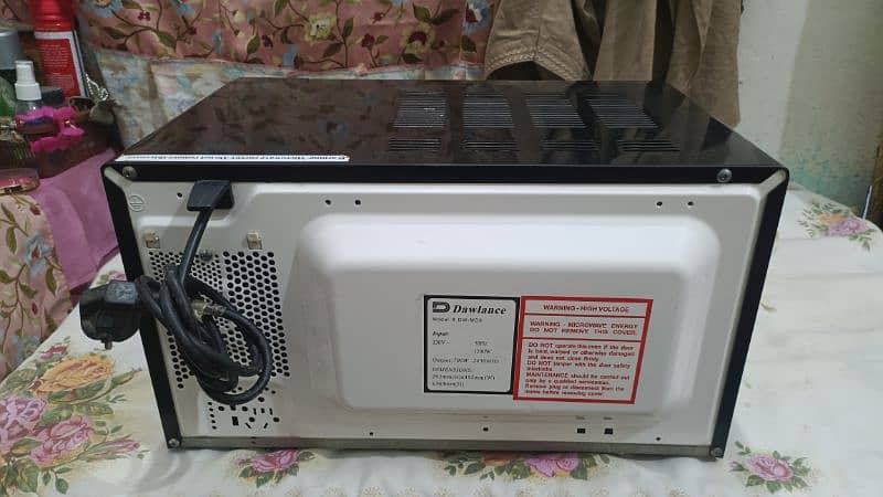 Dawlance Microwave oven for sale 4