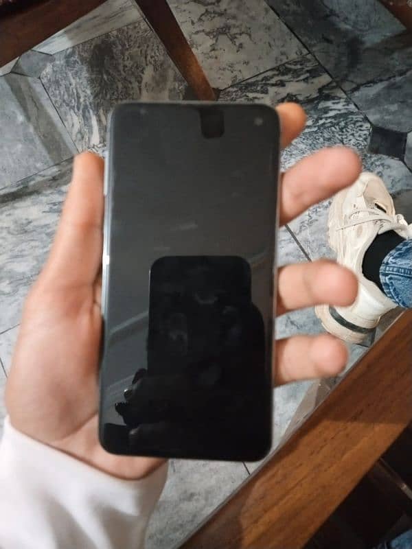 samsungs10e 6ram 128gb 7