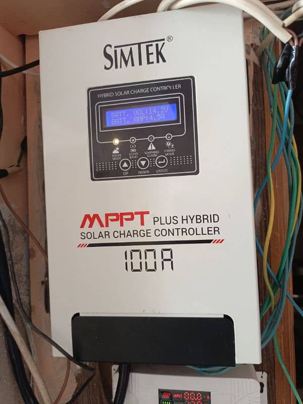 Simtek MPPT 100 amp 0