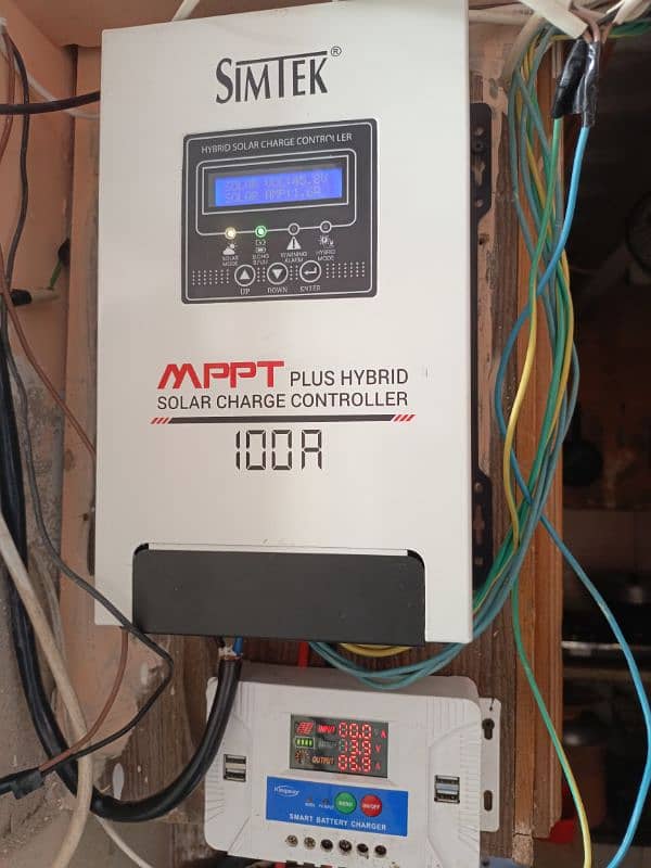 Simtek MPPT 100 amp 1