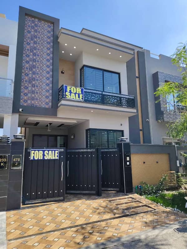 Brand New 5 Marla Beautiful House For sale 0