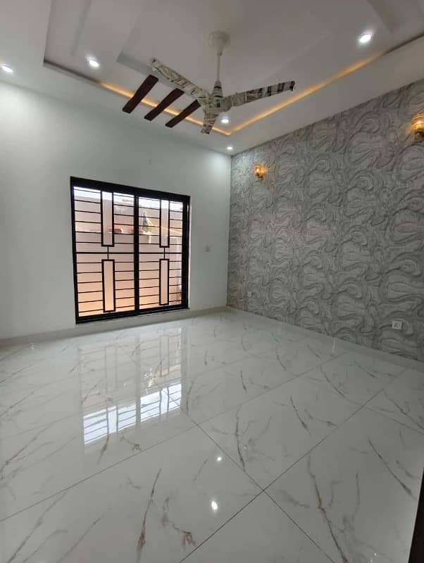 Brand New 5 Marla Beautiful House For sale 7