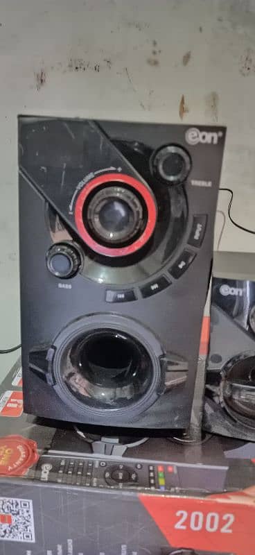 eon 2.1ch speakers 1